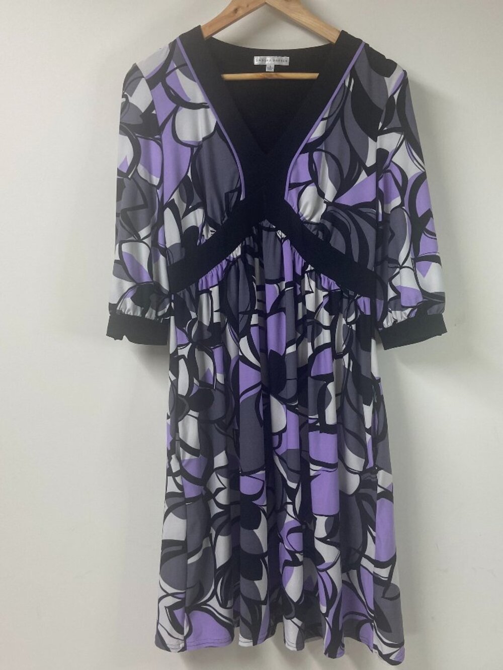 Sandra Darren Women's Purple Black Gray Floral 3/4 Sleeve Knee Length Dress Sz6
